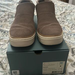 Women’s Toms Paxton size 8